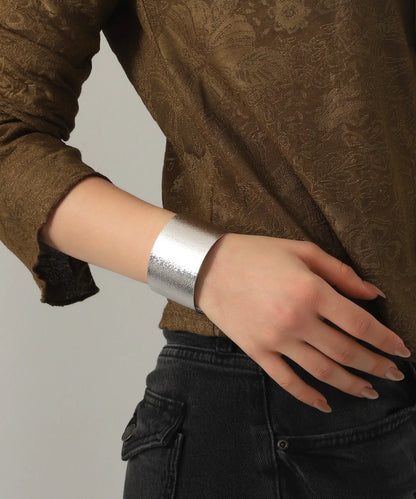 Gümüş Kaplama Dokulu Cuff Bileklik