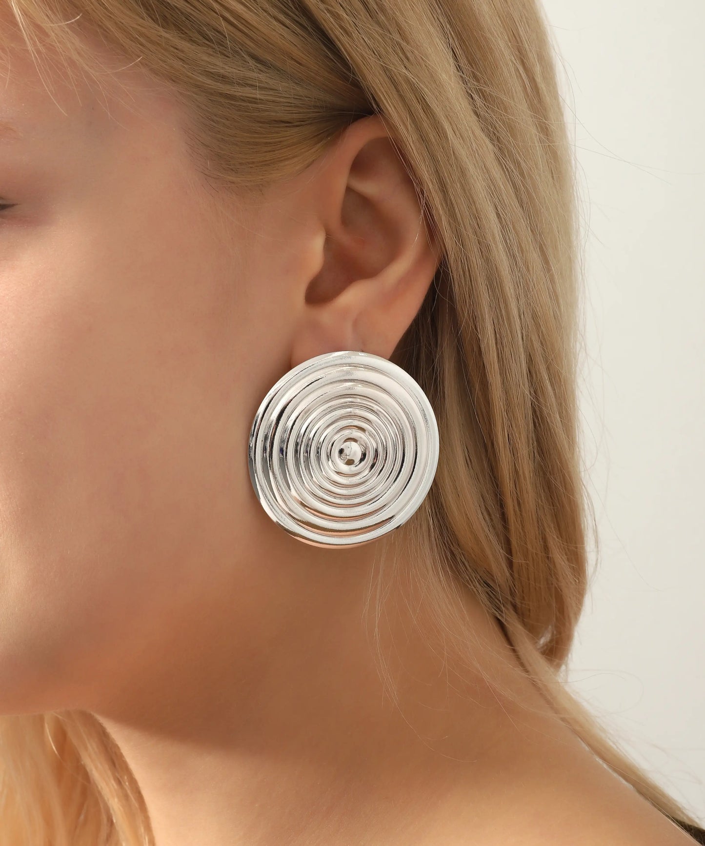 Modern Spiral Tasarım Gümüş Kaplama Küpe